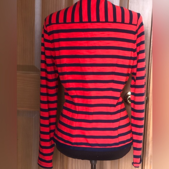 NWOT CAbi sM casual jacket Super fun cotton knit in navy/red w/gold buttons - Picture 2 of 6